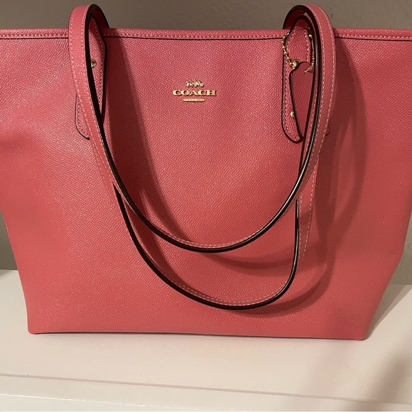 Coach Handbags - Pink Coach Tote